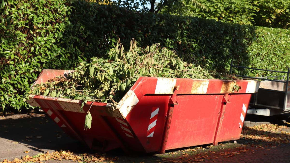 A Step-by-Step Guide to Hiring a Skip Bin in Sunshine West