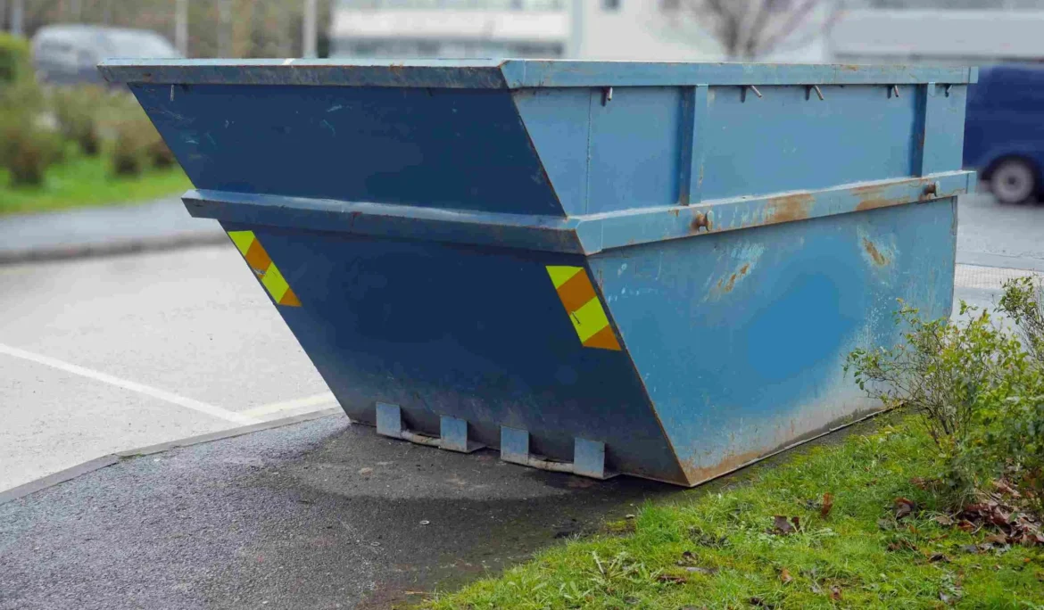 The Benefits of Using a Mini Skip Hire Melbourne for Your Business